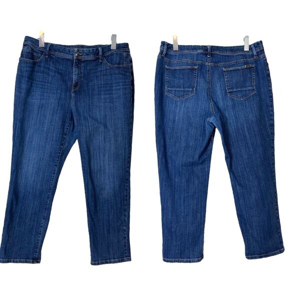 Chico’s 2.5 Jeans So Slimming Girlfriend Crop Mid Rise Medium Wash Women Size 14 - Picture 8 of 8